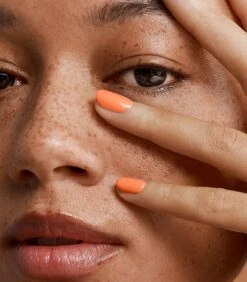 Pink Gellac - Glamorous Peach - Gellak - Vegan - Oranje - Glanzend - 15ml -Maybelline Beauty Verkoop 1050x1200 39