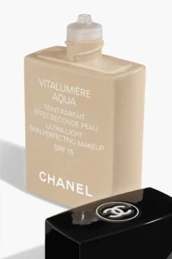 Chanel Vitalumiere Aqua Foundation - 30 Beige - SPF15 - 30 Ml -Maybelline Beauty Verkoop 800x1200 1